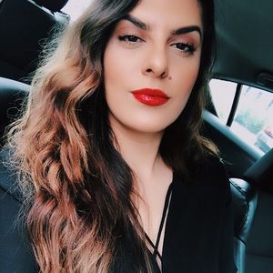 Meet your Posher, Ioana